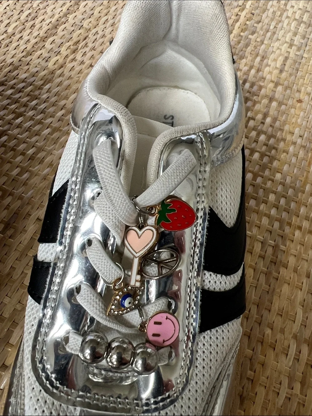 Steve Madden J-Jersey Charm Platform Sneaker Slip on Cream Silver Black Y2 girl
